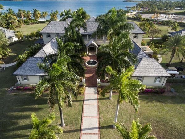 Antigua Barbuda Home 1001426