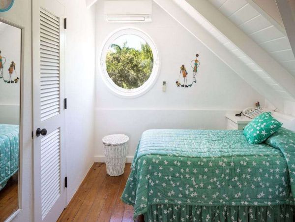 Antigua Barbuda Home 1001429