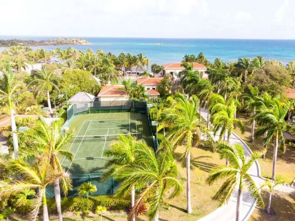 Antigua Barbuda Home 1001432