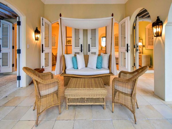 Antigua Barbuda Home 1001433