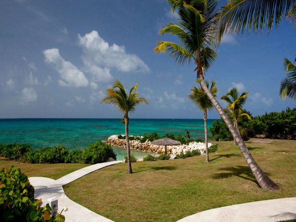Antigua Barbuda Home 1001434