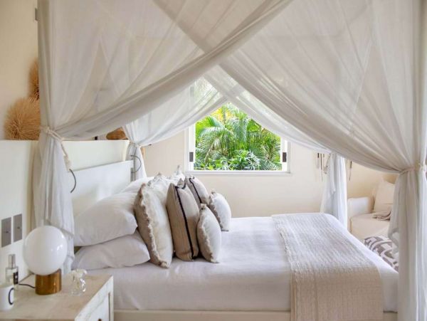 Antigua Barbuda Home 1001436