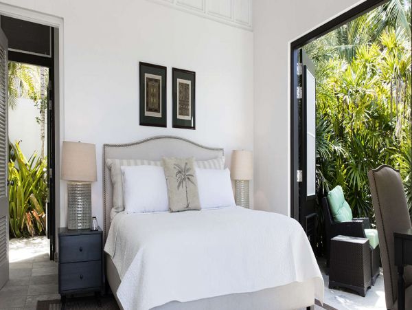 Antigua Barbuda Home 1001438