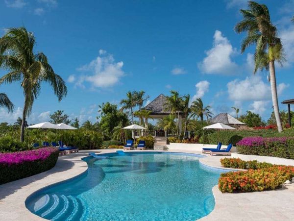 Antigua Barbuda Home 1001439