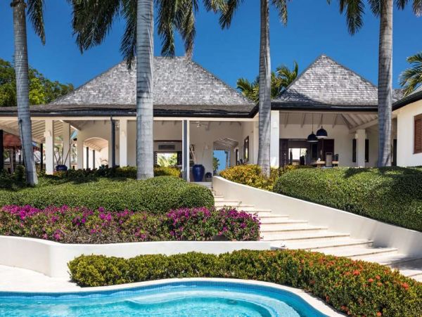Antigua Barbuda Home 1001439