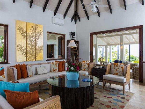 Antigua Barbuda Home 1001439