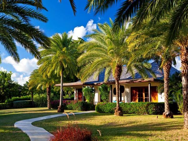 Antigua Barbuda Home 1001439