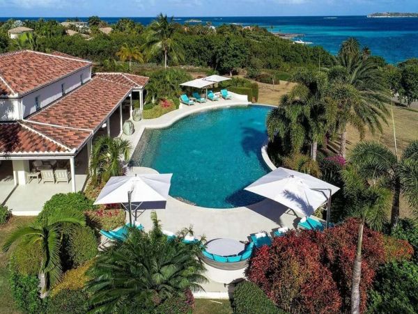 Antigua Barbuda Home 1001441