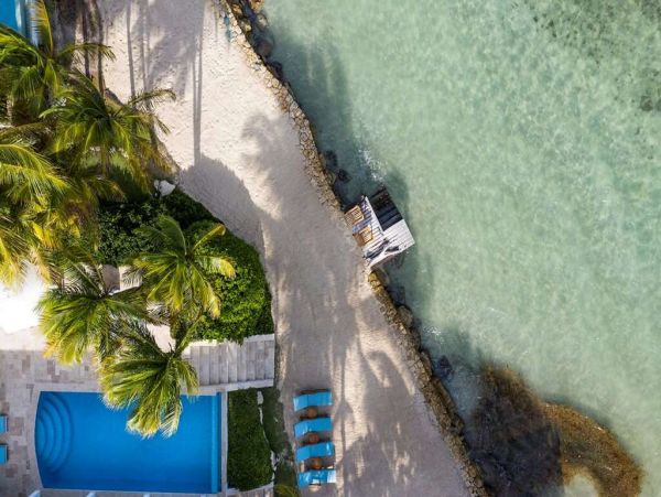 Antigua Barbuda Home 1001442