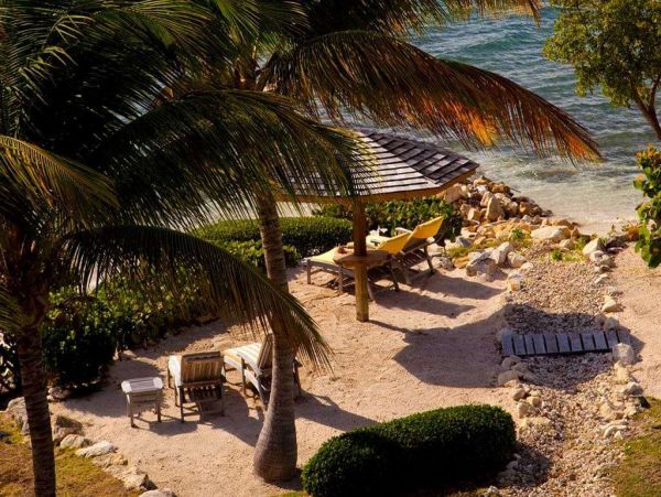 Antigua Barbuda Home 1001443