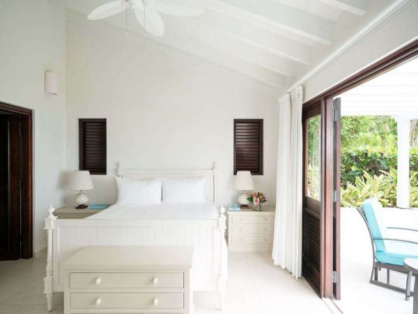 Antigua Barbuda Home 1001443