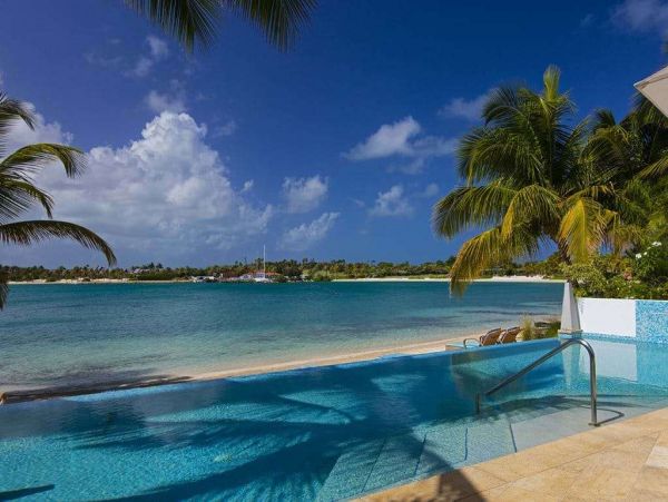 Antigua Barbuda Home 1001444