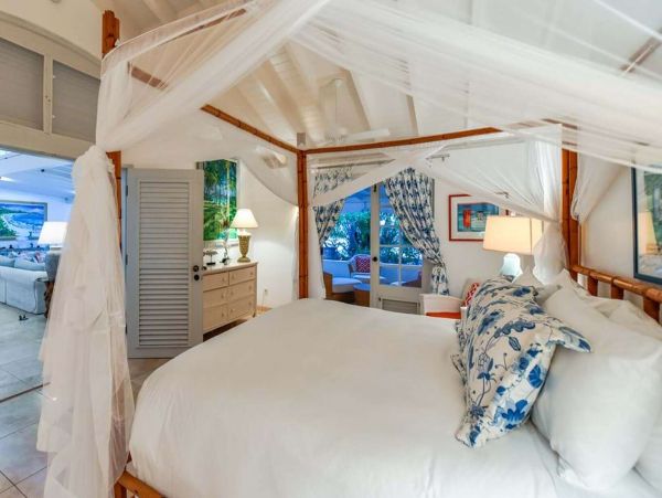 Antigua Barbuda Home 1001444