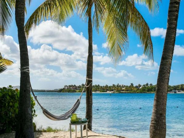 Antigua Barbuda Home 1001444