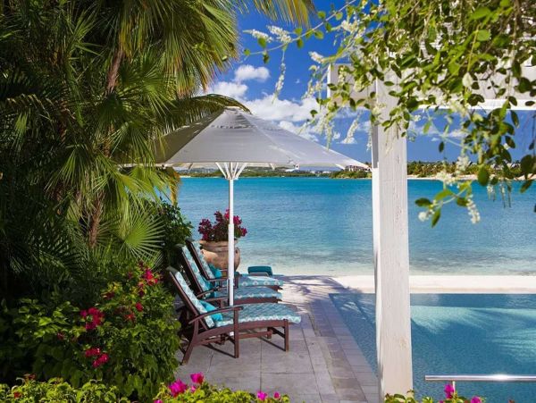 Antigua Barbuda Home 1001446