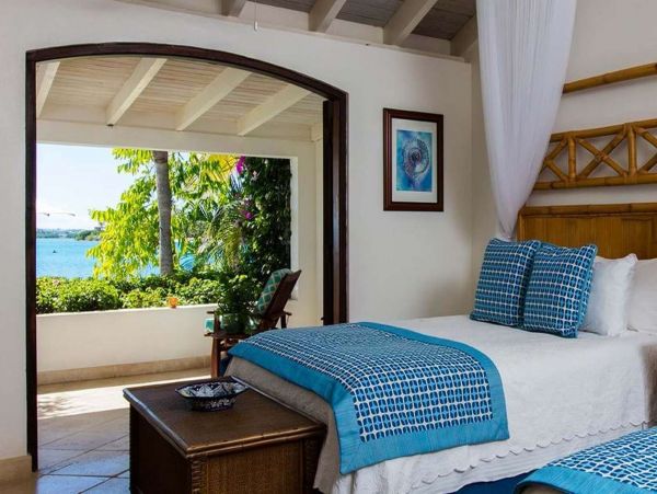 Antigua Barbuda Home 1001446