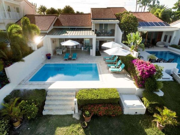 Antigua Barbuda Home 1001449