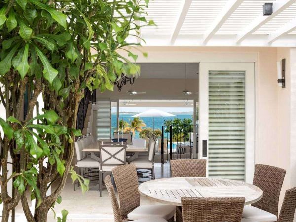 Antigua Barbuda Home 1001449
