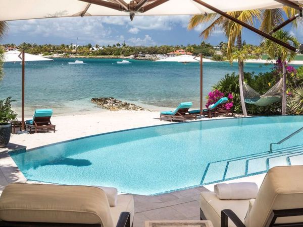 Antigua Barbuda Home 1001450