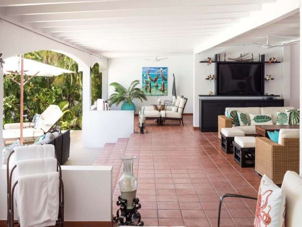 Antigua Barbuda Home 1001450