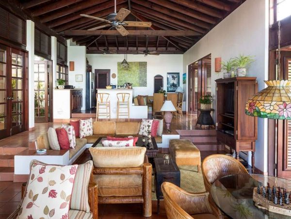 Antigua Barbuda Home 1001451