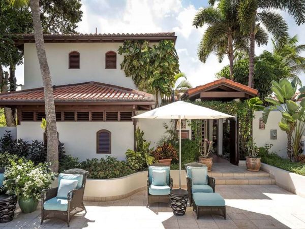 Antigua Barbuda Home 1001451