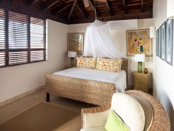 Antigua Barbuda Home 1001452