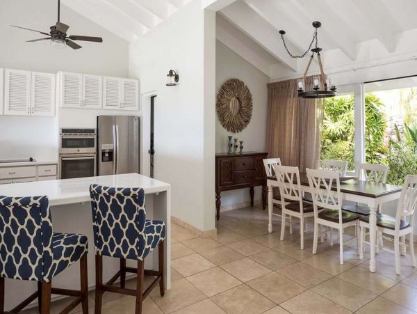Antigua Barbuda Home 1001455