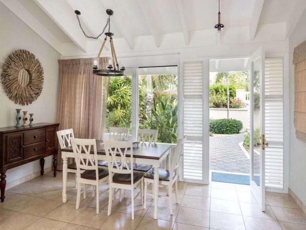 Antigua Barbuda Home 1001455