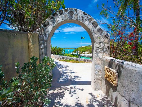 Bahamas Home 1001468