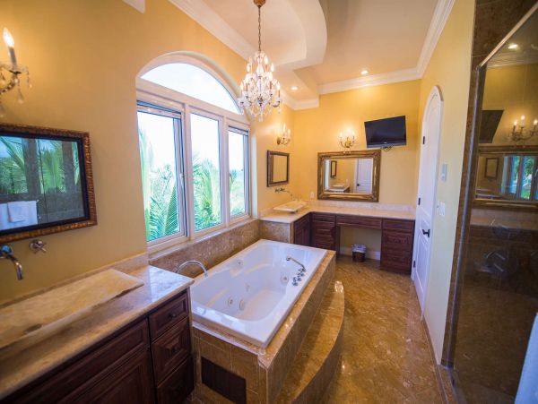 Bahamas Home 1001469
