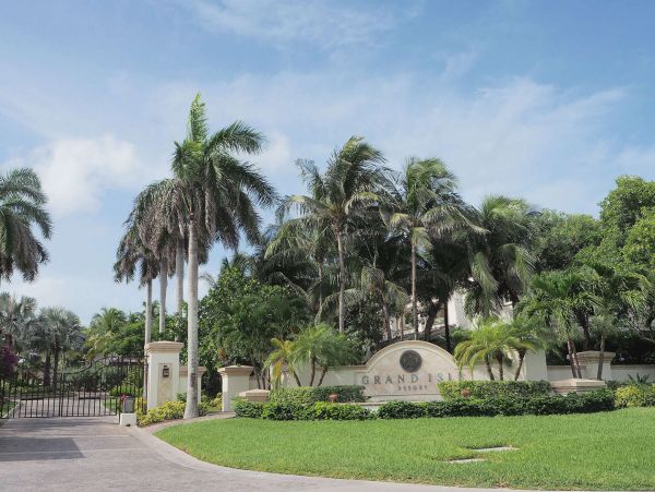 Bahamas Home 1001475
