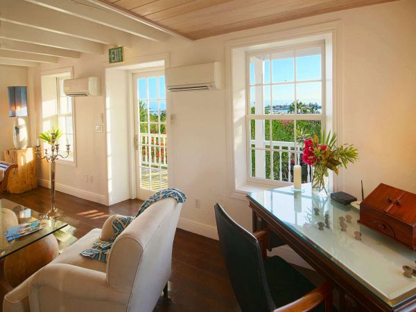Bahamas Home 1001479