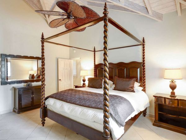 Luxury Nine Bedroom Vacation Villa  with Pool