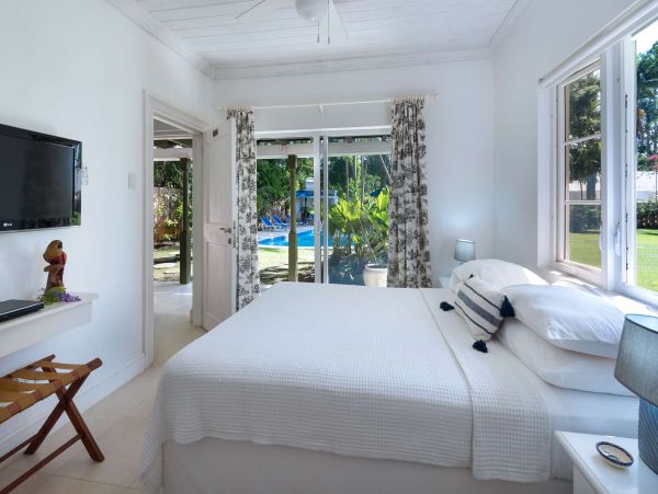 Barbados Vacation Home Eight Bedroom Walk to Beach