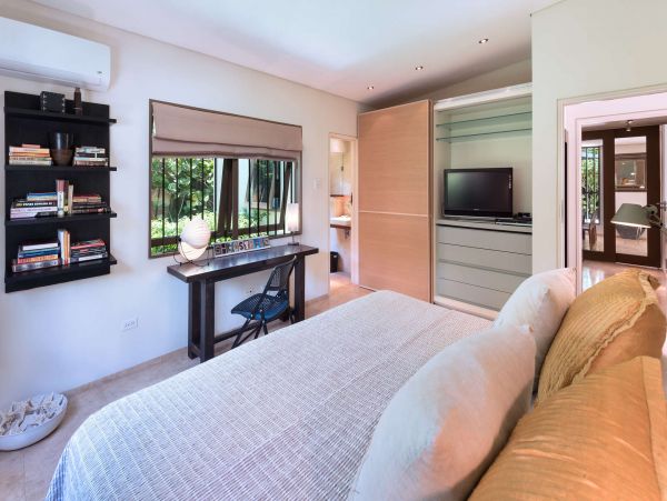 Barbados Home 1001525