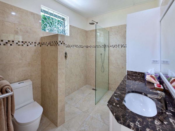 Barbados Home 1001539