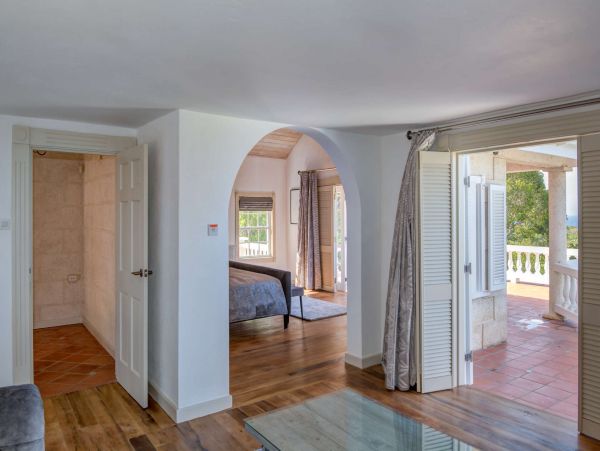 Barbados Home 1001540