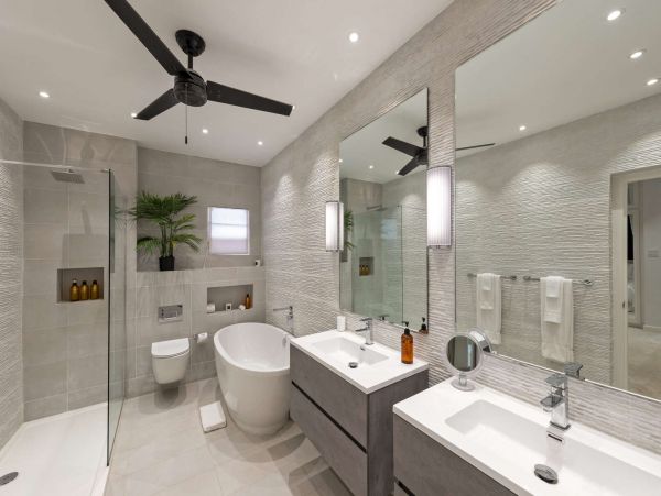 Luxury Beachfront with 5 Bedrooms in Barbados