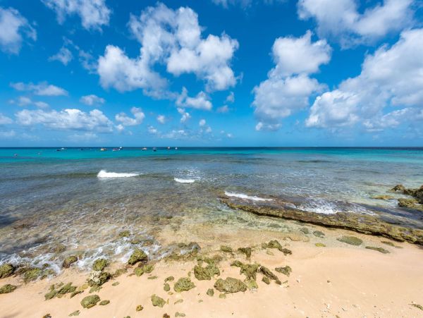 Luxury Beachfront with 5 Bedrooms in Barbados