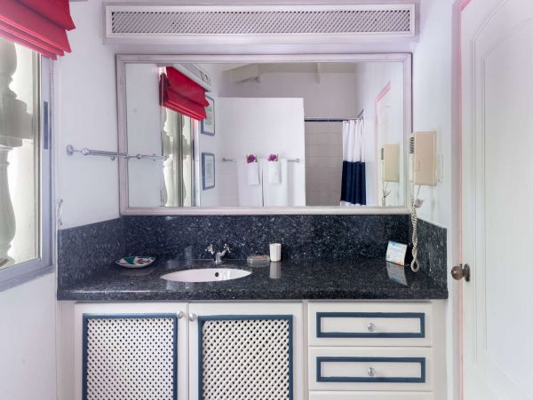 Barbados Home 1001567