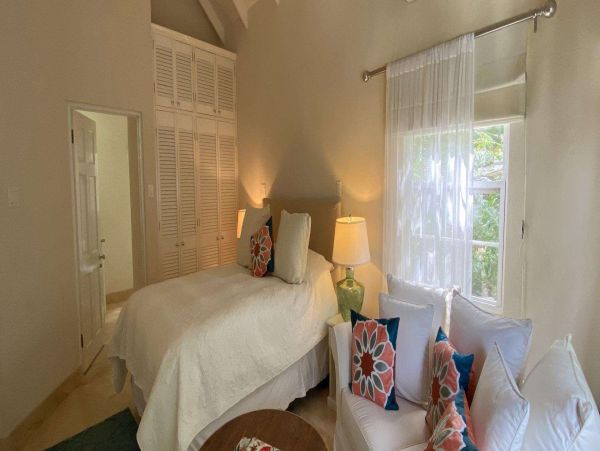 Barbados Home 1001582