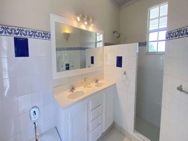 Barbados Home 1001582