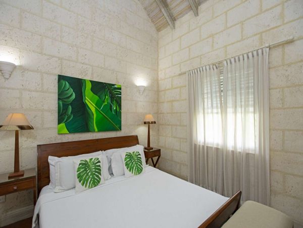 Barbados Home 1001583