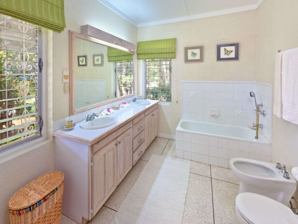 Barbados Home 1001601