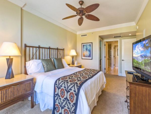 A Stunning Three Bedroom Lahaina Vacation Getaway Sleeps 8