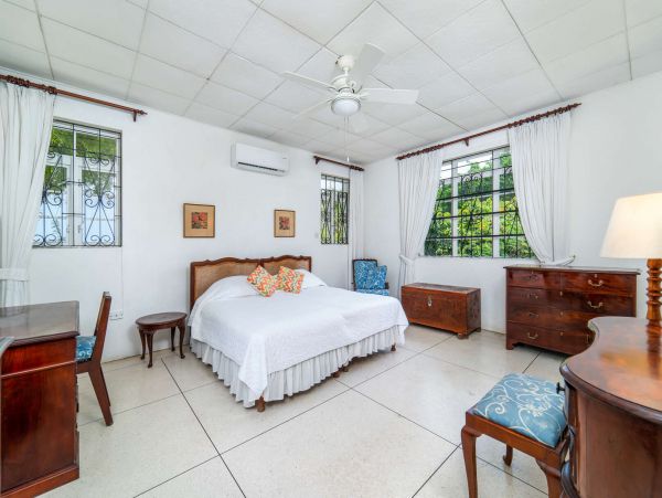 Barbados Home 1001634