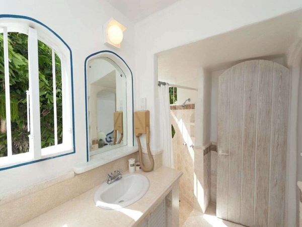 Barbados Home 1001667