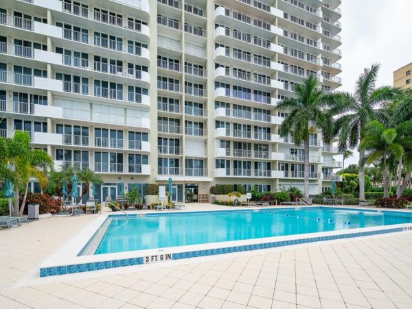 Marco Two Bedroom Condo Full Ocean Views & Community Pool