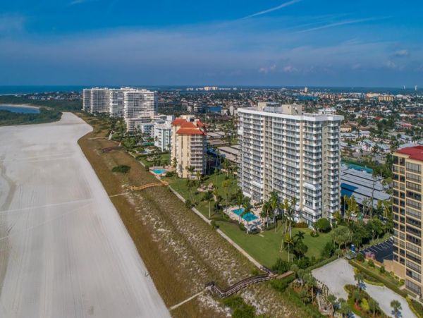 Marco Two Bedroom Condo Full Ocean Views & Community Pool